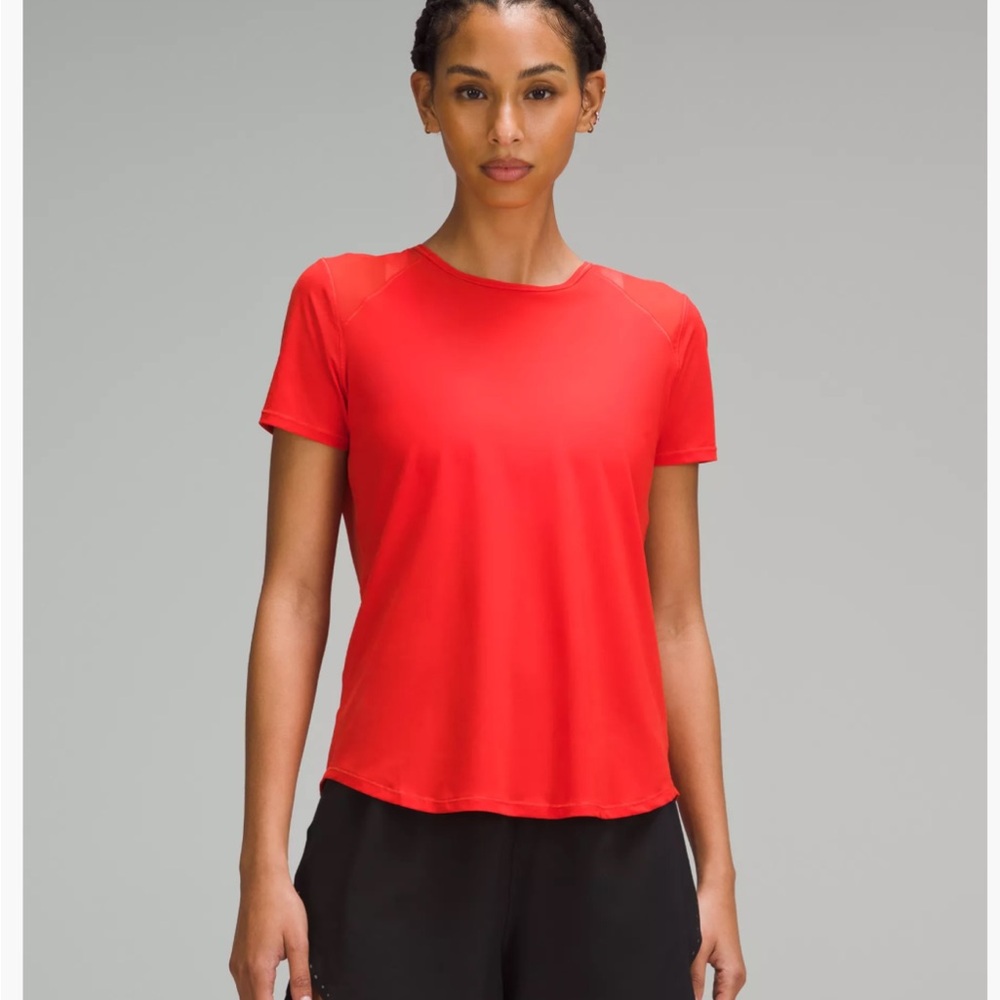 NWOT Lululemon Sculpt Short Sleeve